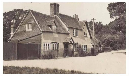 rose-crown-cottage-long-marston